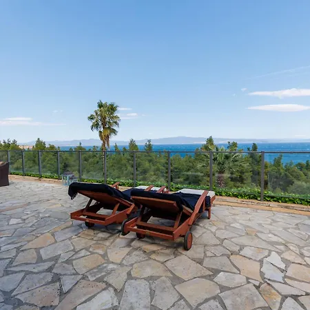 Roxanne Apartment Néa Fókaia